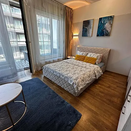 Centre With Free Parking Lejlighed *