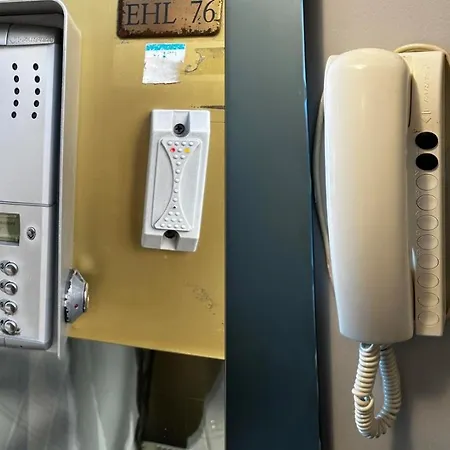 Centre With Free Parking *