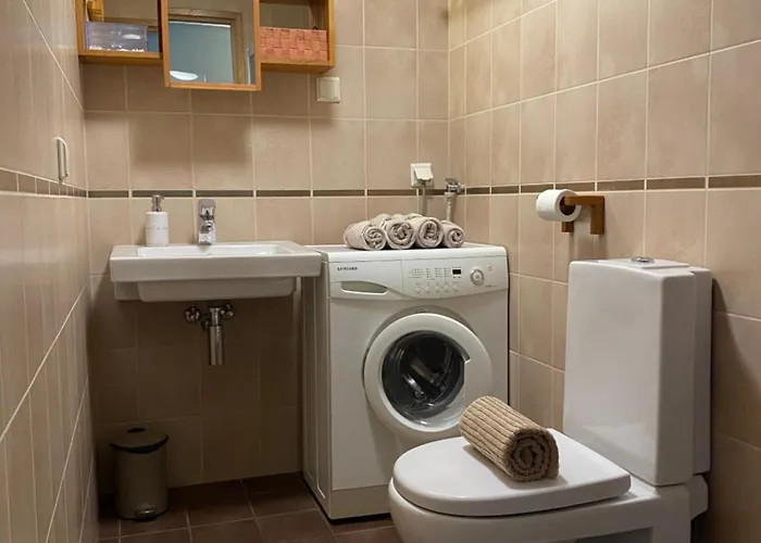 Centre With Free Parking Apartamento